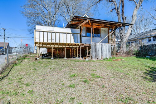 Pet-friendly North Carolina Abode - Deck & Hot Tub