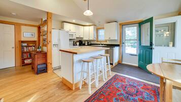 Cottage (3 Bedrooms) | Interior