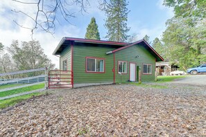 Cottage (2 Bedrooms) | Interior