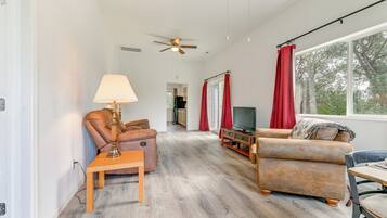 Cottage (2 Bedrooms) | Interior