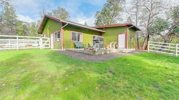 Mökki (2 Bedrooms) | Sisätilat
