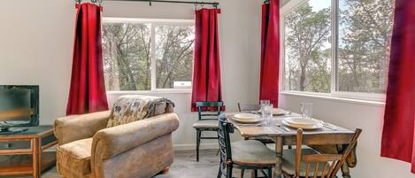 Cottage (2 Bedrooms) | Interior