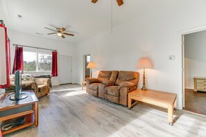 Cottage (2 Bedrooms) | Interior