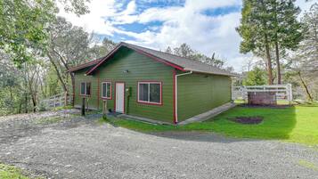 Cottage (2 Bedrooms) | Interior