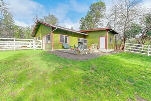 Cottage (2 Bedrooms) | Interior