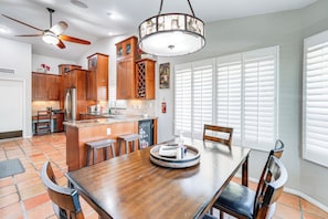 House (3 Bedrooms) | Interior - 3 Mi to Dtwn: Home w/ Heated Pool in Gilbert (Gilbert)