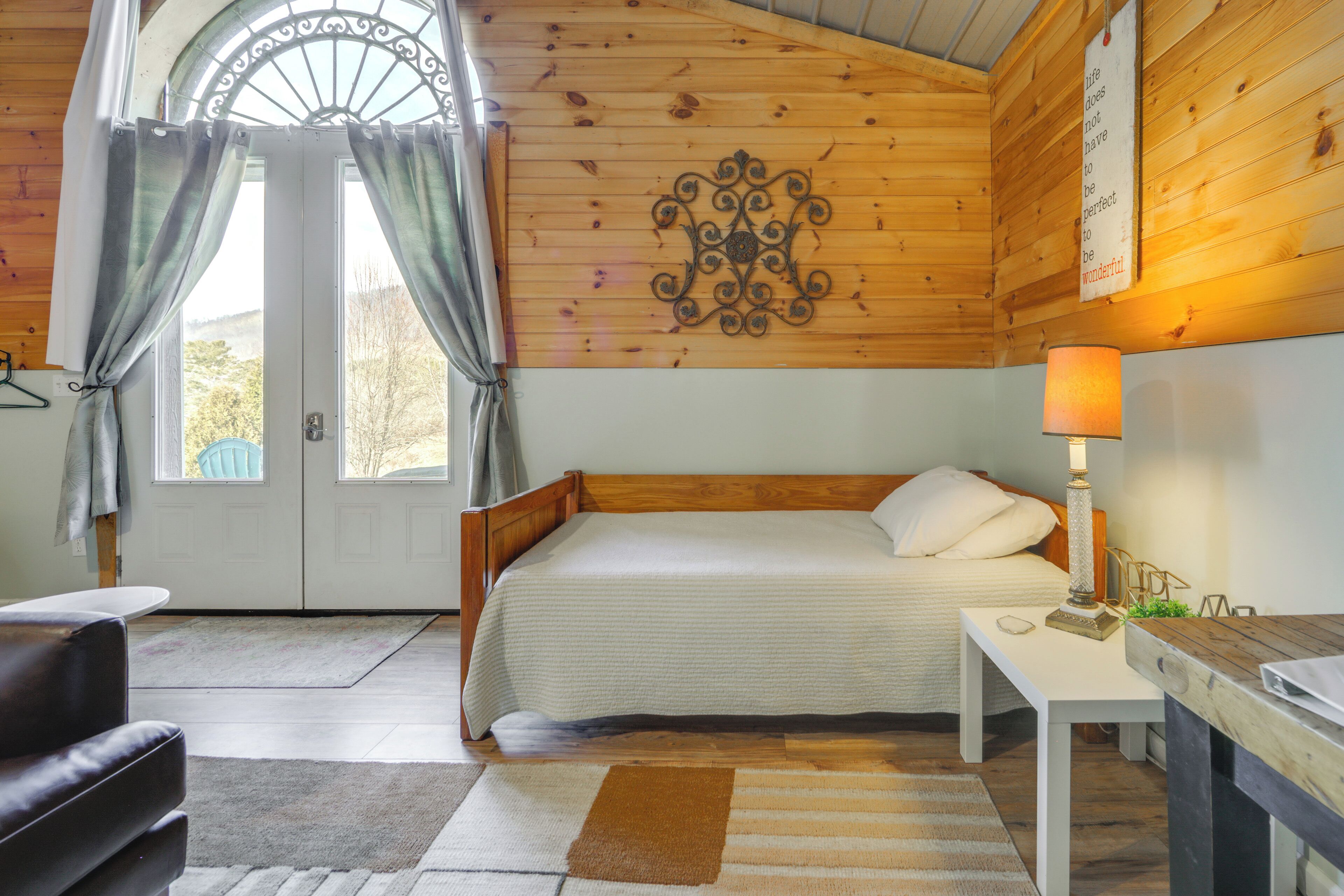 Apartment (0 Bedroom) | Interior