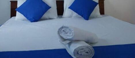 1 habitación, wifi y ropa de cama