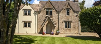 Charlton Down Cottage - Westonbirt - Pet Friendly