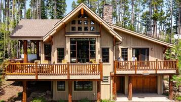 House, 4 Bedrooms | Exterior