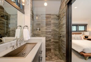 Huis, 5 slaapkamers | Badkamer