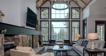 6 Jakes Lane 5 Bedroom Home by Moonlight Basin Lodging