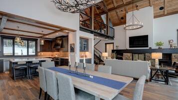 Maison, 5 chambres | Cuisine privée | Cafetière-théière
