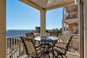 Bloc d'apartaments, 4 dormitoris | Balcó