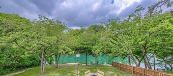 Luxurious Guadalupe Riverfront at Horseshoe Falls! 2 beautiful decks, firepit