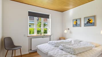 Basic-hus | 2 soveværelser, individuel indretning, strygejern/strygebræt