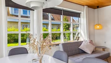 Basic House | Living area