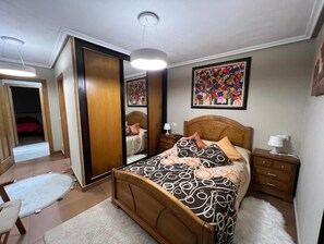 3 bedrooms, in-room safe, soundproofing, iron/ironing board - Casa do Lagar, Praia da Abrela (O Vicedo)