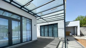 Ảnh chưa phân loại, 2 trong số 80 ảnh, nút