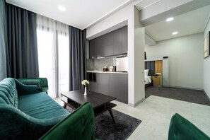Comfort Suite, 1 King Bed, Balcony - Nuovo Boutique Hotel (Tashkent)