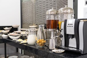 Tägliches inbegriffenes Frühstücksbuffet