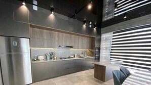 Ảnh chưa phân loại, 3 trong số 80 ảnh, nút