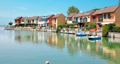 Elegant villa in the idyllic island of Albarella