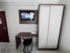 Deluxe-Doppelzimmer, 1 Doppelbett | Schreibtisch, kostenloses WLAN