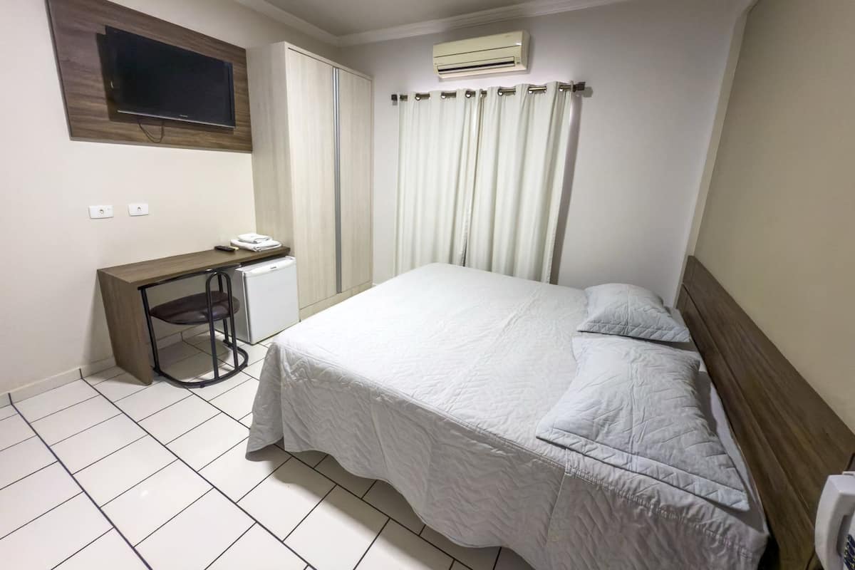 Deluxe Double Room, 1 Double Bed | Desk, WiFi (free)