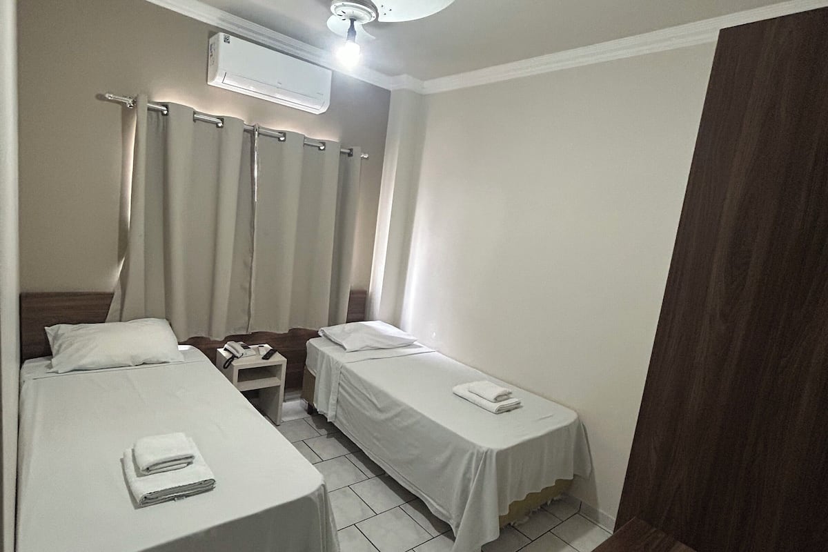 Deluxe Twin Room | Desk, WiFi (free)