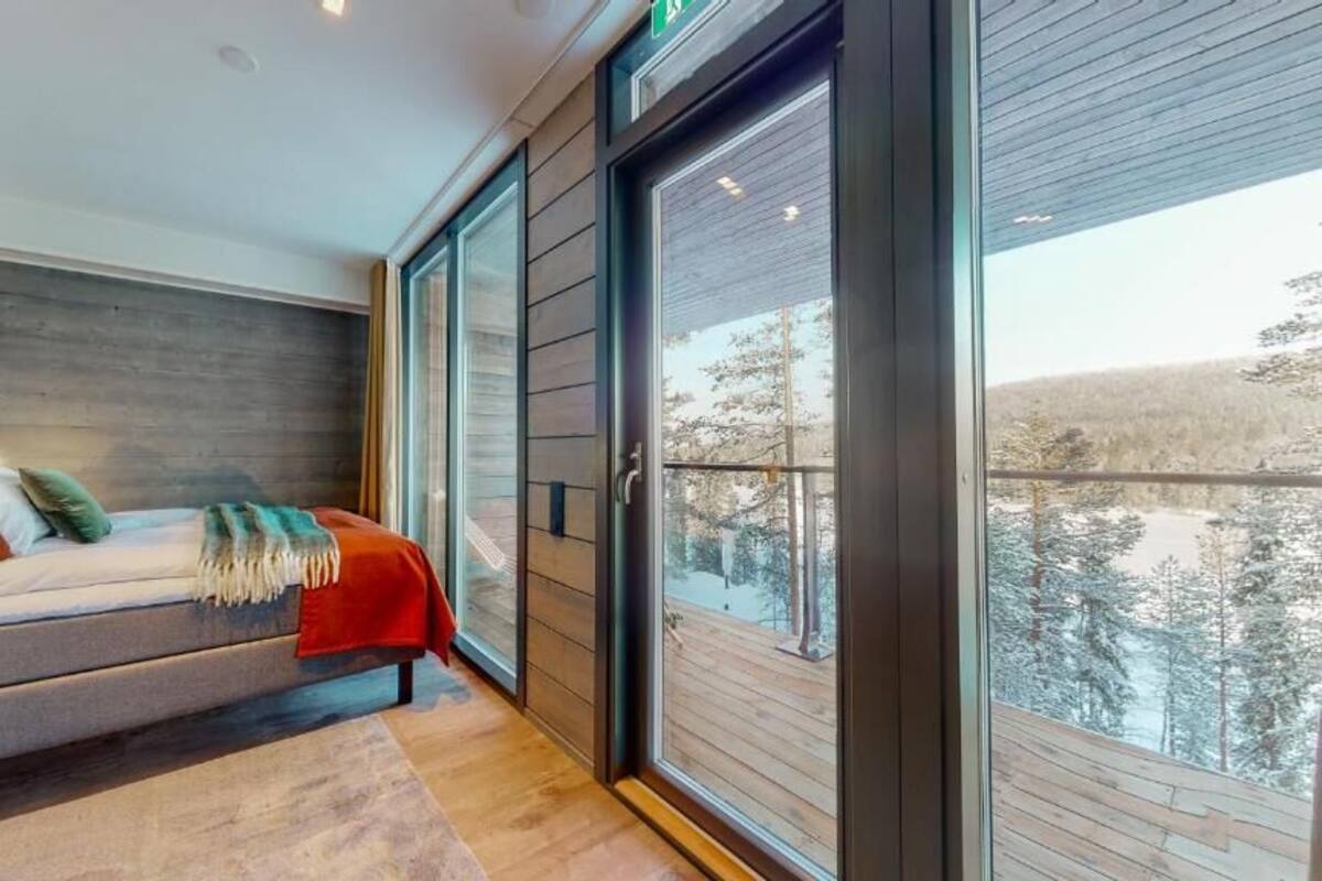 Apartamento Premium, sauna, vistas al lago | 1 dormitorio, ropa de cama de alta calidad, cortinas opacas