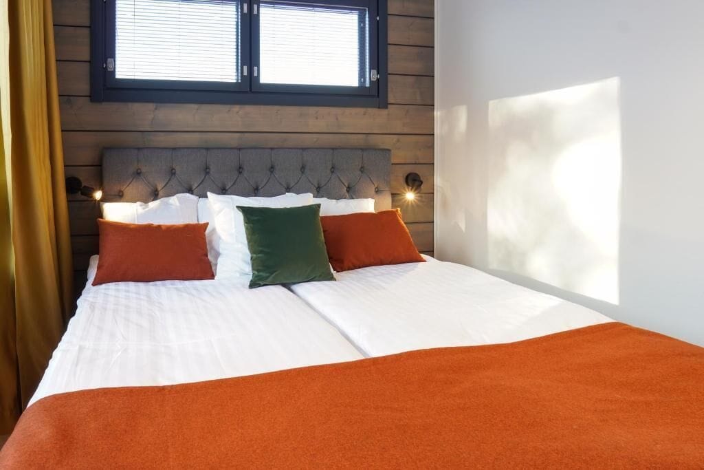 Superior Apartment, Sauna, Lake View | 1 bedroom, premium bedding, blackout drapes, soundproofing
