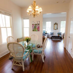 Interior - Olivette - 1886 Cottage - Pet Friendly with Pool (Galveston)