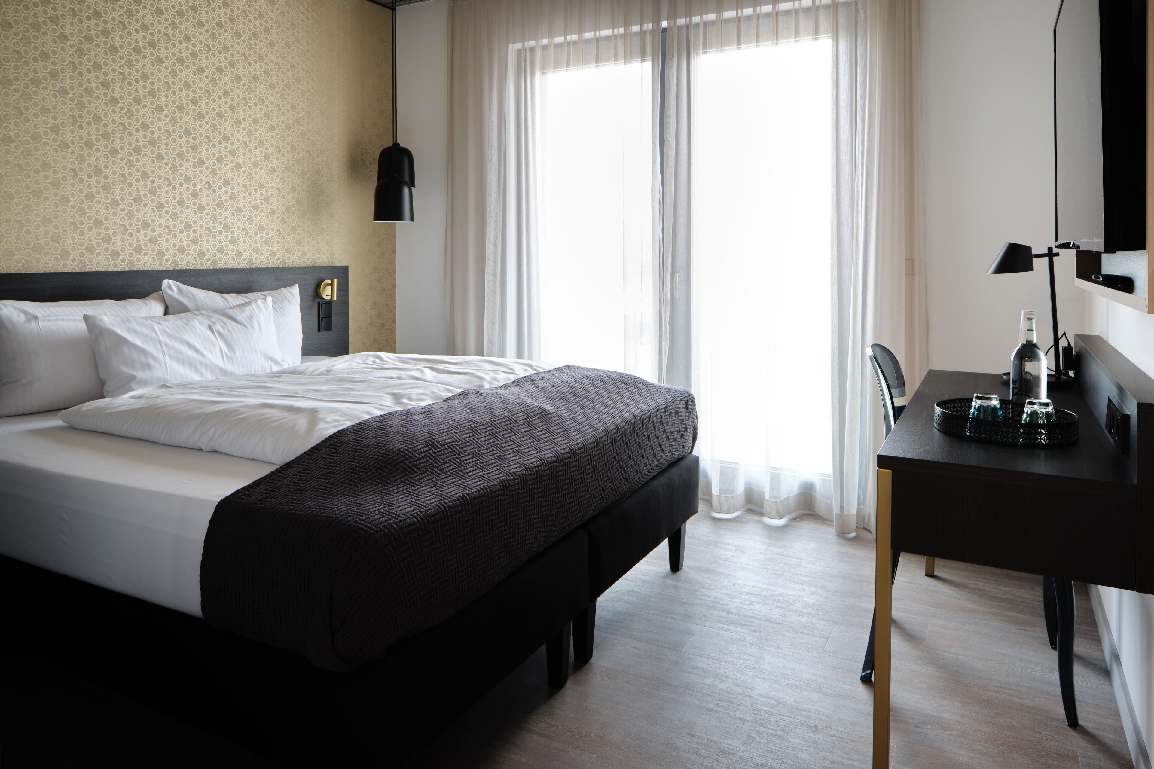 Ropa de cama hipoalergénica y minibar 