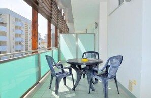 Outdoor dining - Luminous beachside flat-Beahost (Bibione)