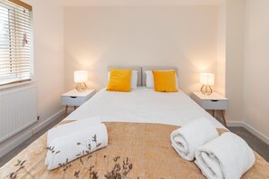 Apartment | 2 bedrooms, desk, iron/ironing board, free WiFi - Modern 2bedroom Flat Freeparking (Reading)
