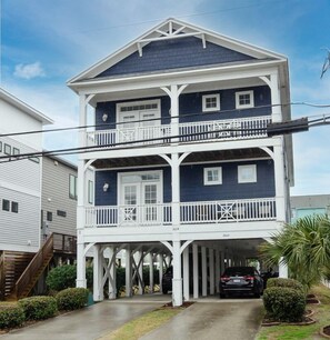 Exterior - Get caught up in "Riptide" (Carolina Beach)
