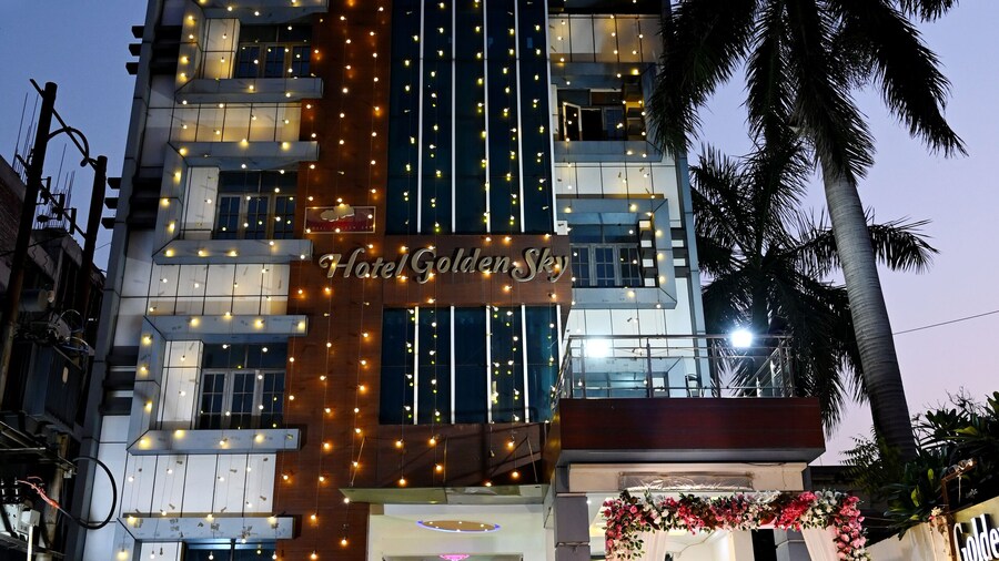 Hotel Golden Sky