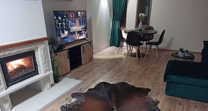 Апартаменти и стаи за гости "Алекс"