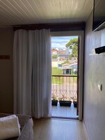 Superior Double Room | Minibar, free WiFi, bed sheets