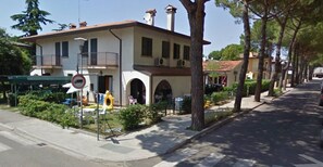 Exterior - Amazing Villa with private garden in Bibione (Bibione)