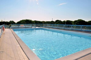 Pool - Rooftop pool retreat in Bibione (Bibione)