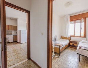2 bedrooms
