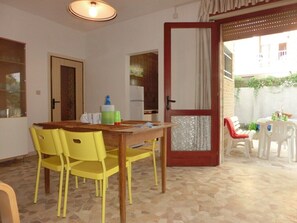 Dining - Charming seaside villa with garden (Bibione)