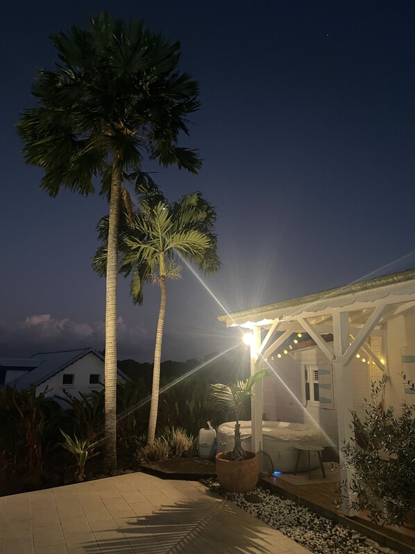 Property grounds - Villa Centre Guadeloupe 4 Chambres 8 Personnes Piscine Jacuzzi (Baie-Mahault)