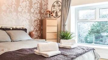 3 Schlafzimmer, Bügeleisen/Bügelbrett, kostenloses WLAN, Bettwäsche