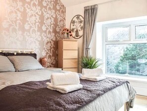 3 Schlafzimmer, Bügeleisen/Bügelbrett, kostenloses WLAN, Bettwäsche