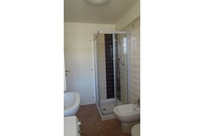 Shower - Beautiful flat with swimming pool and solarium (Bibione)