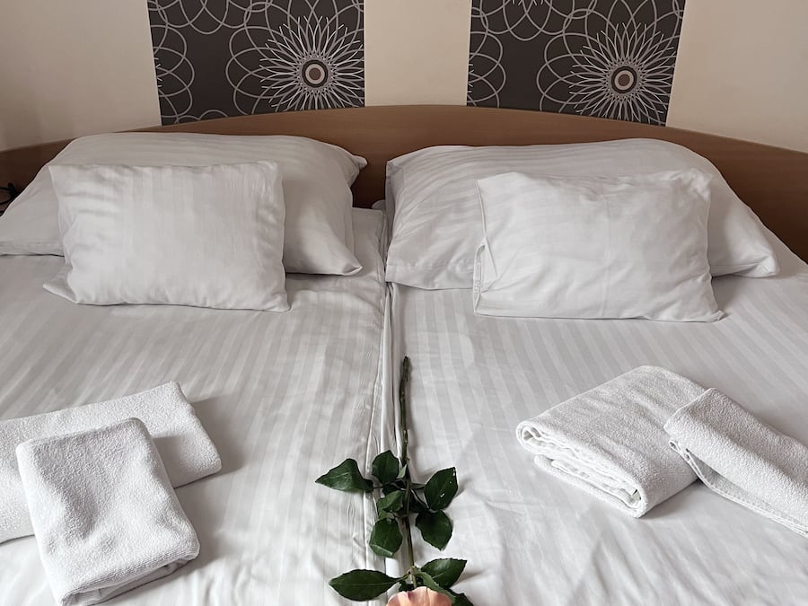 Standardværelse med dobbeltseng eller 2 enkeltsenge | Skrivebord, gratis Wi-Fi, sengetøj