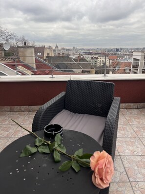 City view from property - Hotel Rose City (Budapest)